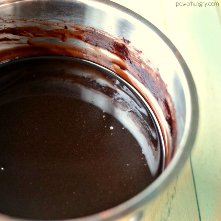 quick oil-free chocolate syrup for making chocolate granola