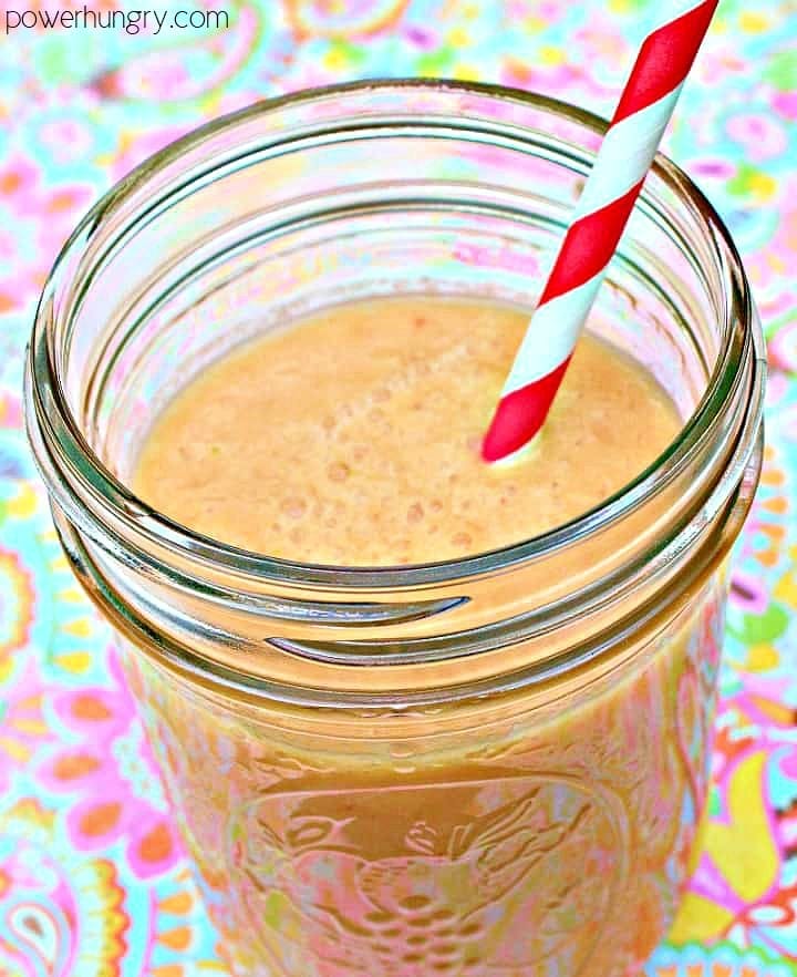 cantaloupe straberry smoothie in a glass