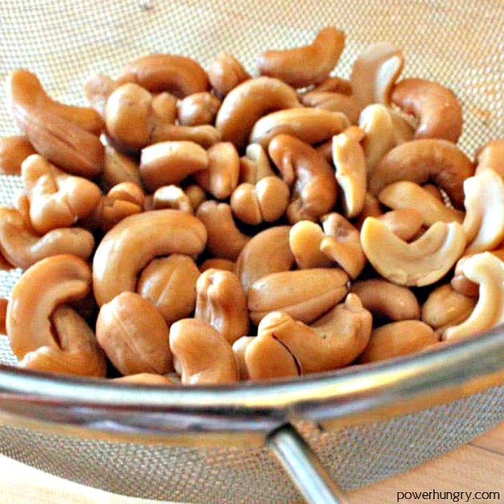 soaked and drained cashews in a mesh strainer