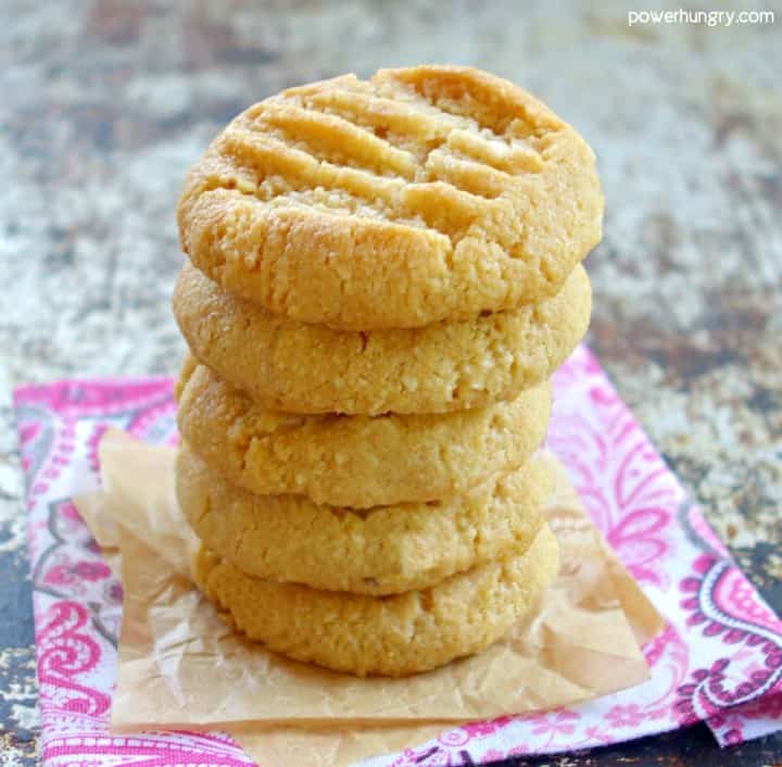 3-Ingredient Almond Flour Shortbread Cookies (vegan, Paleo, keto option)