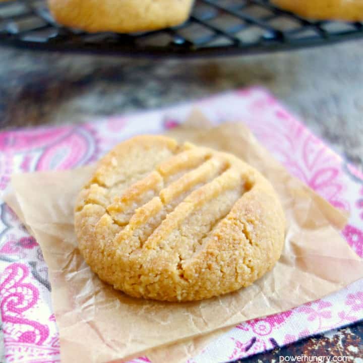 3-Ingredient Almond Flour Shortbread Cookies that are Vegan, Paleo, Grain-Free & Keto Option