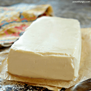 Easy Vegan Cashew Cream Cheese (3 ingedrients)